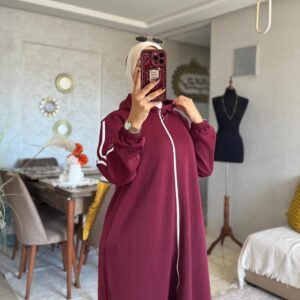 طقم رياضي نسائي